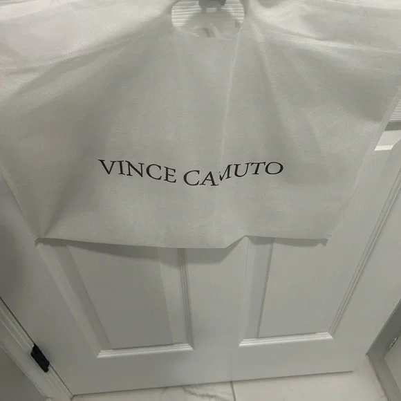 Vince Camuto Black and Gray Tote Bag - Picture 3 of 10